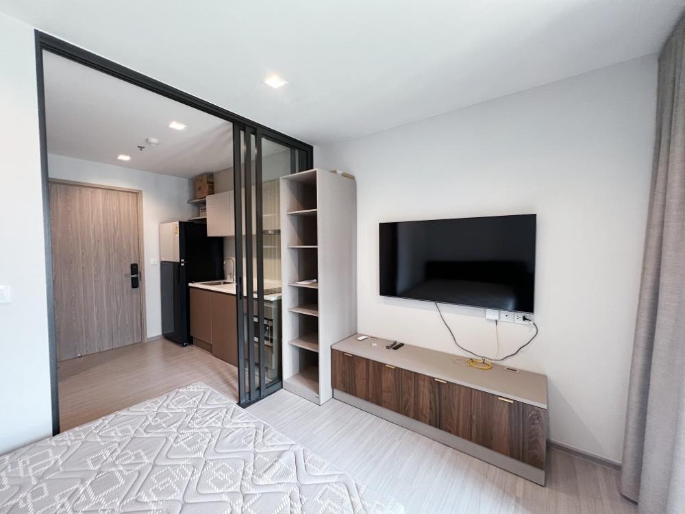 For RentCondoThaphra, Talat Phlu, Wutthakat : 👑 Life Sathorn Sierra 👑 Well decorated room, 9th floor, beautiful, ready to move in. Fully furnished