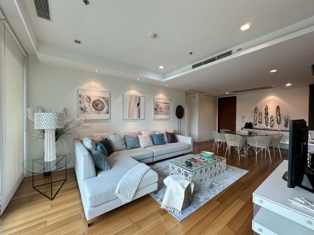 For RentCondoWongwianyai, Charoennakor : 🔥Available Now🔥The river condominium 2+1Bed 3Baht lovely homie style fully furnished 082-459-4297