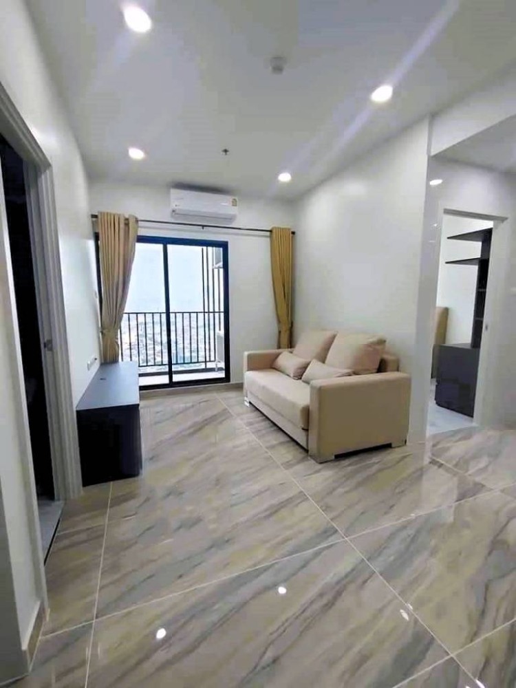 For SaleCondoWongwianyai, Charoennakor : Condo for sale Supalai Loft Prajadhipok-Wongwian Yai A luxury condominium in a prime location in the Somdej Chao Phraya area.