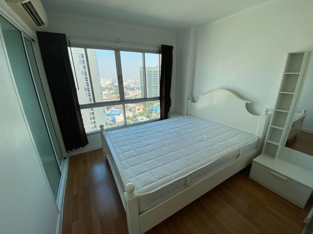 For RentCondoKasetsart, Ratchayothin : ⛩️ For rent Lumpini Place Ratchayothin // Size 28.55 sq m // Floor 20 // Room 1 bed // City view