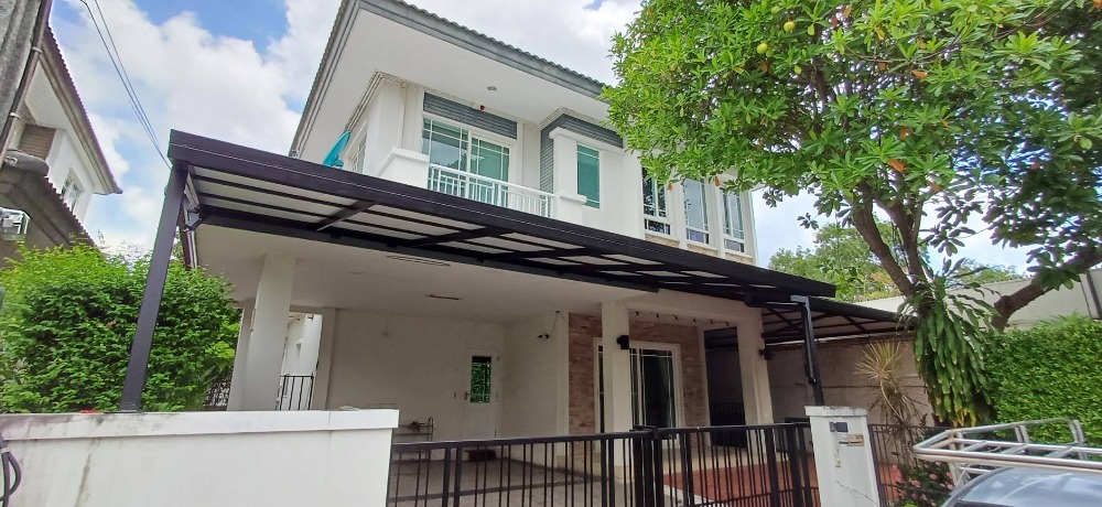 For SaleHousePattanakan, Srinakarin : Baan Manthana Rama 9-Srinakarin Krungthep Kreetha Road, Ramkhamhaeng, 69 sq m, with furniture.