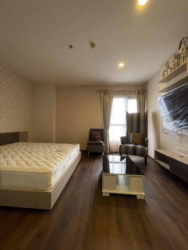 For RentCondoWongwianyai, Charoennakor : Teal Sathorn - Taksin【𝐑𝐄𝐍𝐓】🔥 3 bedrooms, 3 bathrooms, large rooms, suitable for families, decorated with modern furniture style, ready to move in !! 🔥 Contact Line ID: @hacondo