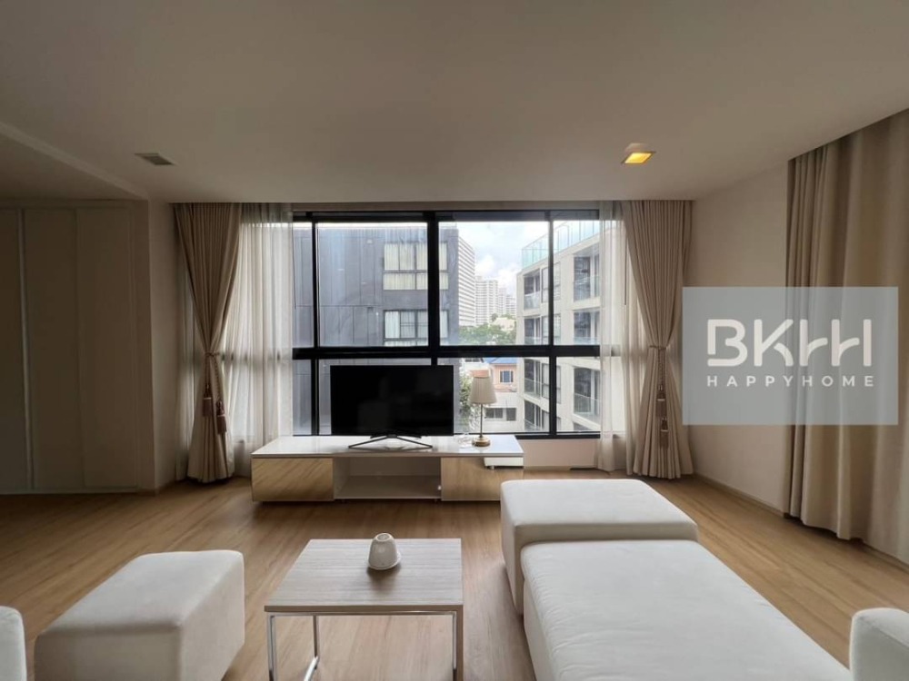 ให้เช่าคอนโดสุขุมวิท อโศก ทองหล่อ : คอนโดสวยให้เช่า 3B 2Bath Liv@49