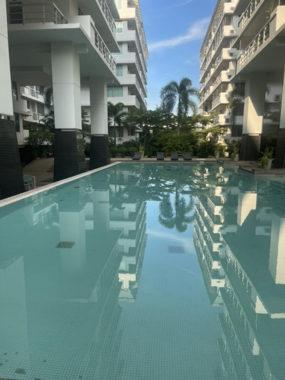 For RentCondoOnnut, Udomsuk : The Waterford Sukhumwit 50Condo. For rent - Fully furnished 25,000 per month If- None furniture 20,000 per month

Advance pay 3 months

1 year contract