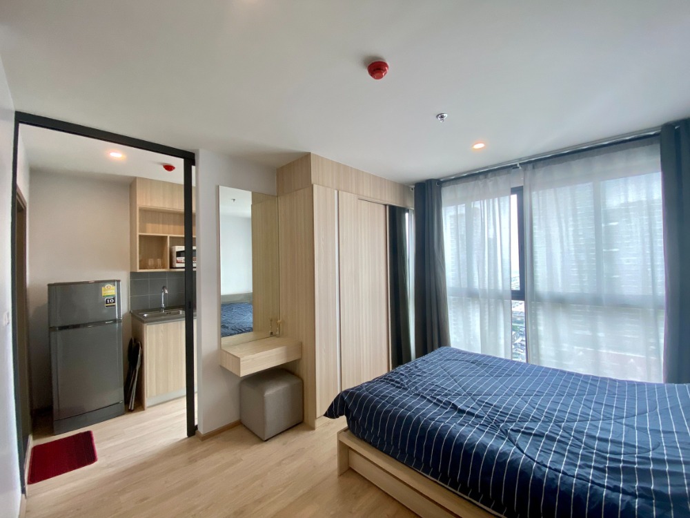 For RentCondoBangna, Bearing, Lasalle : Condo for rent, Ideo O2, Ideo O2, Bangna intersection, high floor, beautiful room, ready to move in.
