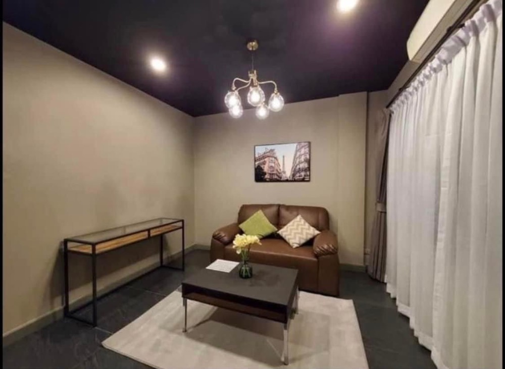 ให้เช่าทาวน์โฮมสมุทรปราการ สำโรง : ให้เช่าทาวน์โฮม หมู่บ้าน Town Plus กรุงเทพกรีทา ซอย 7  3 ชั้น 3 ห้องนอน 3 ห้องน้ำ *รีโนเวทใหม่ทั้งหลัง*