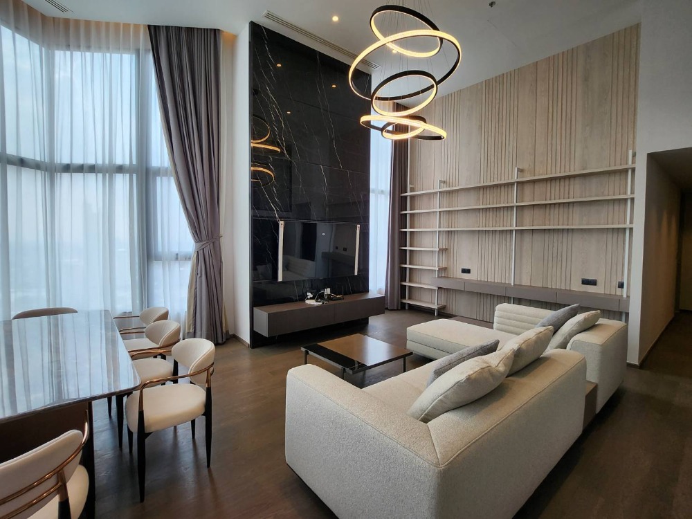 ให้เช่าคอนโดสยาม จุฬา สามย่าน : 📣ให้เช่าPenhouse 3 Bed 4 Bath luxury Condo  ชั้นแบบ Duo space พาร์ค ออริจิ้น จุฬา - สามย่าน ห้องสวย ราคาดี บิ้วอินจัดเต็ม พร้อมอยู่