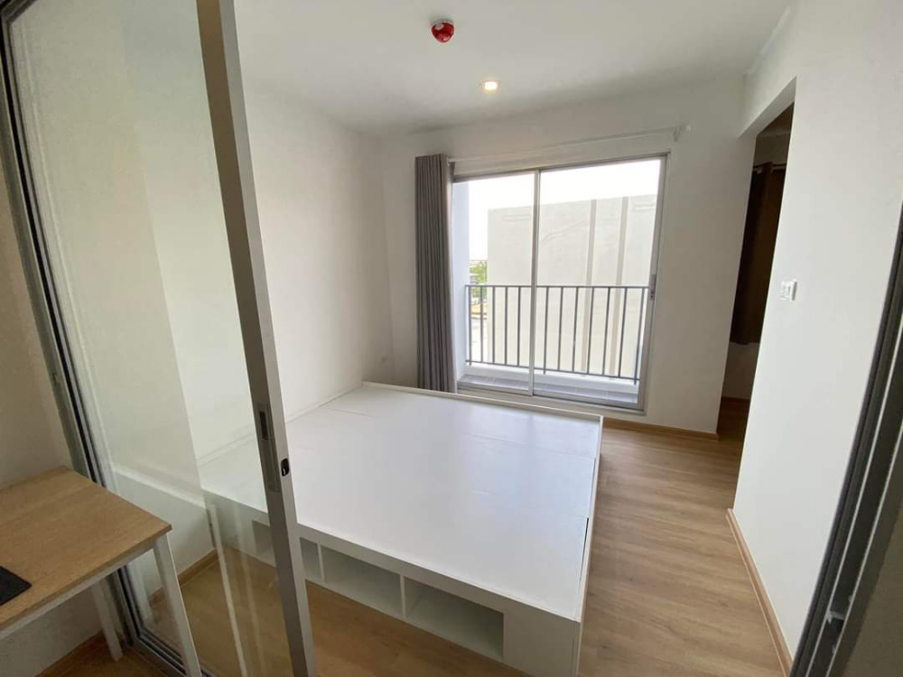 For RentCondoLadkrabang, Suwannaphum Airport : Condo for rent, Sena Kit Chalong Krung - Lat Krabang, Building D, 8th floor, project view, size 26.71 sq m.