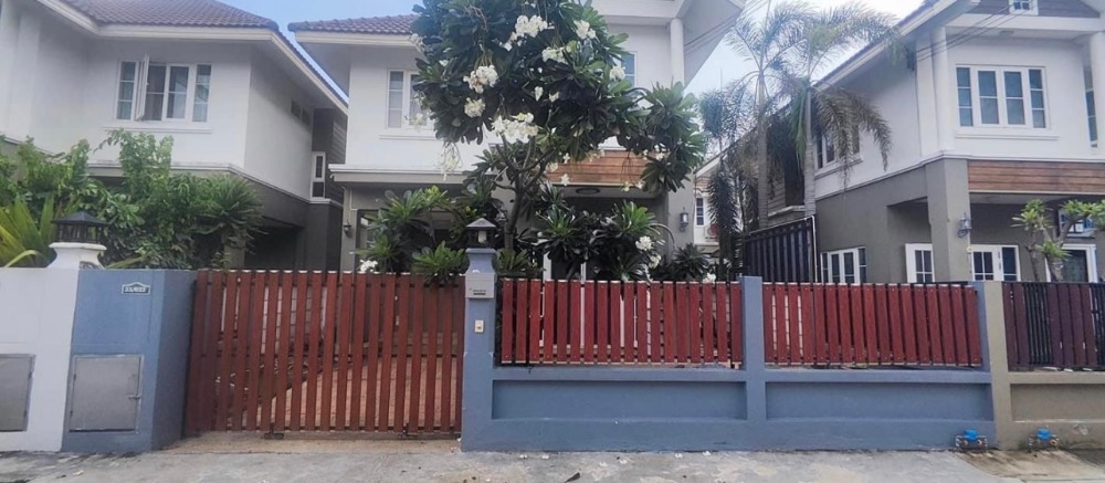 ให้เช่าบ้านลาดกระบัง สุวรรณภูมิ : บ้านเช่า หมู่บ้าน ภัทรา อ่อนนุช วงแหวน พร้อมอยู่ สนใจติดต่อ 082 3223695