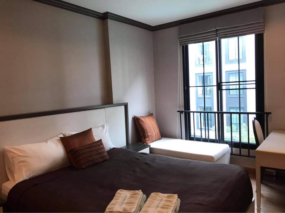 ให้เช่าคอนโดสยาม จุฬา สามย่าน : The Reserve Kasemsan 3【𝐑𝐄𝐍𝐓】🔥ห้องโมเดิร์น 2 ห้องนอน วิวสวย อ่างอาบน้ำในตัว เฟอร์นิเจอร์ครบครัน ว่างมกราคม 67 🔥 ติดต่อไลน์ไอดี: @hacondo