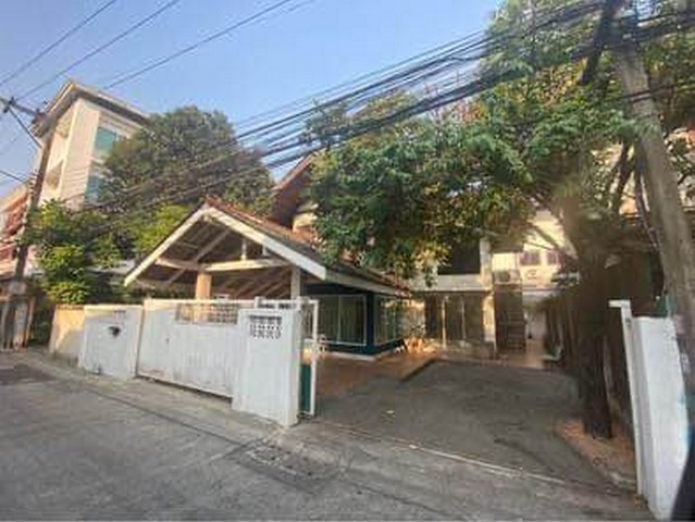 ให้เช่าบ้านลาดพร้าว เซ็นทรัลลาดพร้าว : HR1332ให้เช่าบ้านเดี่ยว เนื้อที่ 50 ตรว.ซอยลาดพร้าว 34 เหมาะทำออฟฟิศหรืออยู่อาศัยใกล้ MRTลาดพร้าว