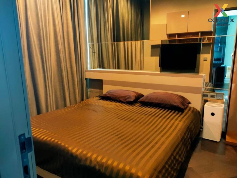 For RentCondoSukhumvit, Asoke, Thonglor : Urgent for rent!! Condo The Esse Sukhumvit 36, very good price, close to the BTS, beautiful view, high floor.
