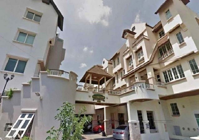 For RentTownhomeLadprao, Central Ladprao : HR1336 4-story townhome for rent, Busarakam Place Village, Soi Vibhavadi 20, suitable for an office or residence.
