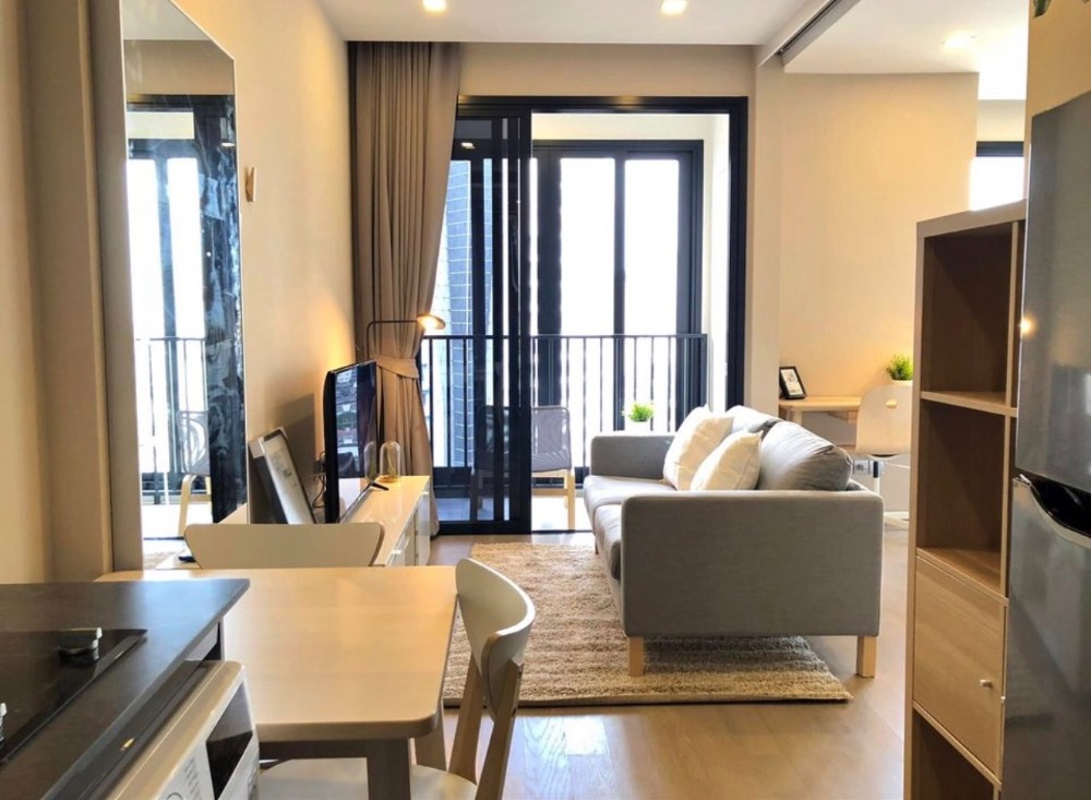 ให้เช่าคอนโดสุขุมวิท อโศก ทองหล่อ : 🏢ให้เช่า/คอนโด “Ashton Asoke“ [1 Bed,ขนาด 35 ตรม.] ห้องกระจกโค้ง วิวสวย ดูโปร่ง ทำเลใจกลางสุขุมวิท 📌ติด MRT สุขุมวิท /ใกล้ BTS อโศก