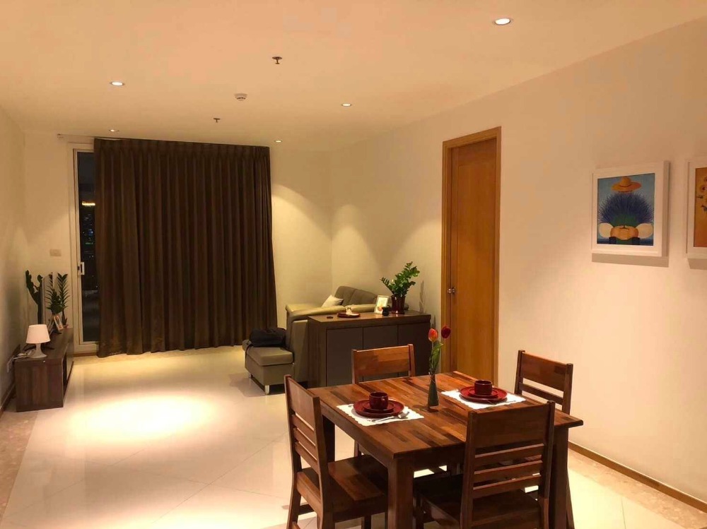 ให้เช่าคอนโดสาทร นราธิวาส : LTH9619 – The Empire Place FOR RENT size 100 Sq. m. 2 beds 2 baths near BTS Chongnonsi Station ONLY 52K/Month