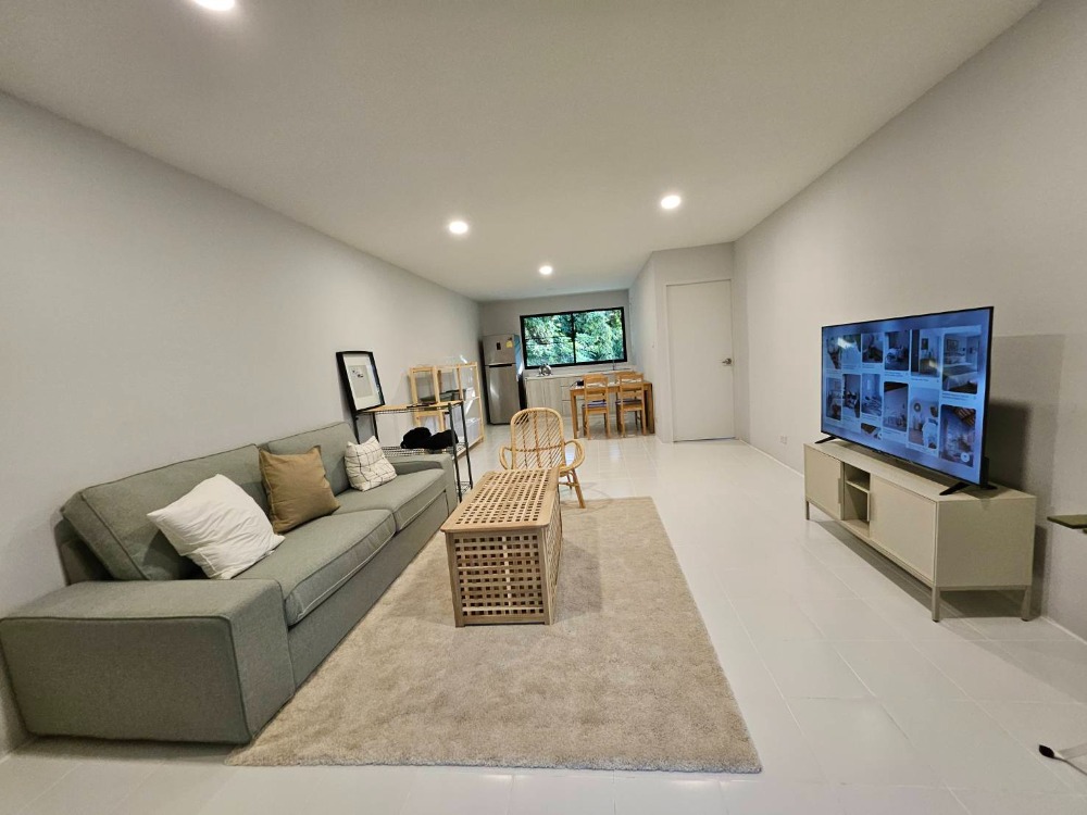 For RentCondoSukhumvit, Asoke, Thonglor : PET FRIENDLY: Kiarti Thanee City Mansion with GARDEN, Sukhumvit 31, 70SQM, renovated