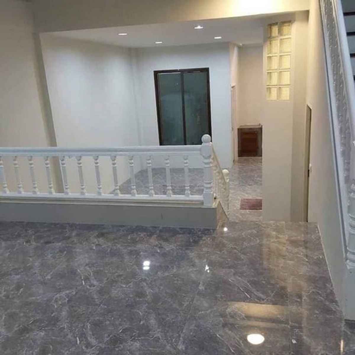 4-story home office for sale, ready to move in Area along the expressway, Nuanchan, Ramintra, near MRT Ramintra Km. 6, Ramintra 40, 4-story home office, District Ekkamai-Ramintra (DISTRICT EKKAMAI-RAMINTRA), suitable for both an office and residence. Loading...