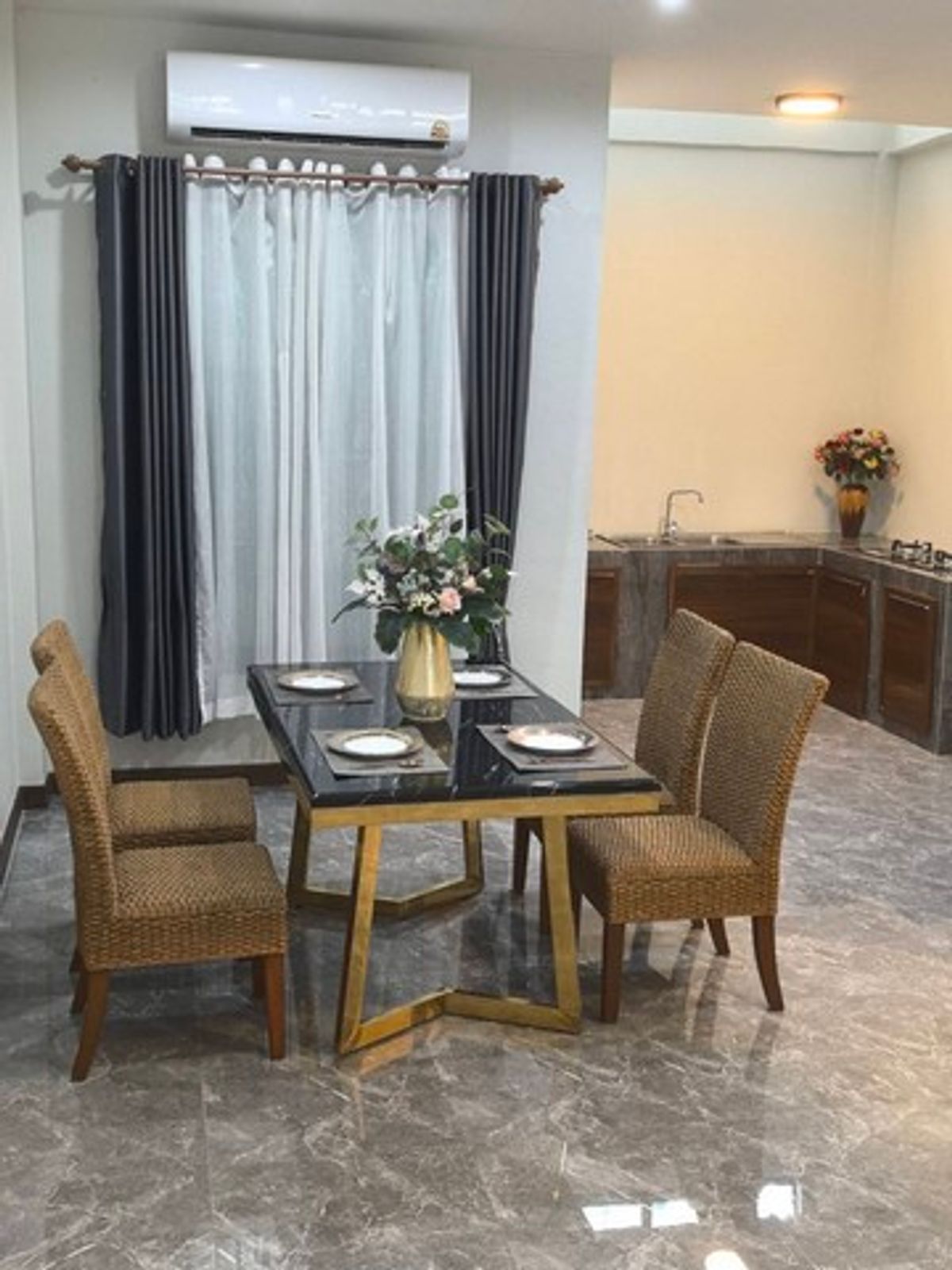 4-story home office for sale, ready to move in Area along the expressway, Nuanchan, Ramintra, near MRT Ramintra Km. 6, Ramintra 40, 4-story home office, District Ekkamai-Ramintra (DISTRICT EKKAMAI-RAMINTRA), suitable for both an office and residence. Loading...