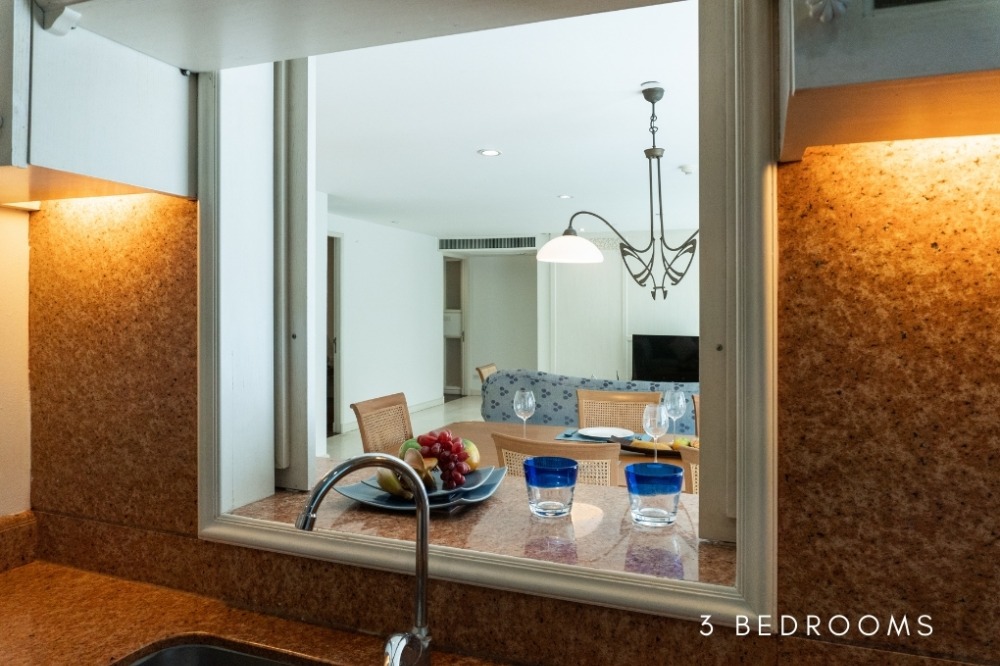 บ้านพิพัฒน์ อพาร์ทเมนต์ ซอย พิพัฒน์ 🐶🐱รับสัตว์เลี้ยง🐶🐱 ใกล้ BTS ช่องนนทรี 187 ตร.ม. 3 ห้องนอน 2 ห้องน้ำ Loading...