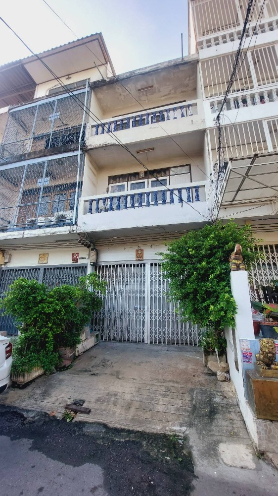 For SaleShop HouseRatchadapisek, Huaikwang, Suttisan : Commercial building for sale, 14 wa, Soi Pracha Songkhro 16 (N.792)