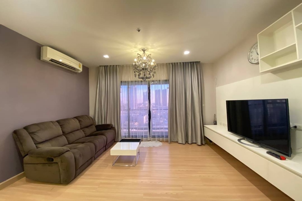 For RentCondoWongwianyai, Charoennakor : Code C20221206232.........Urbano Absolute Sathon - Taksin for rent, 2 bedroom, 2 bathroom, high floor, furnished, ready to move in