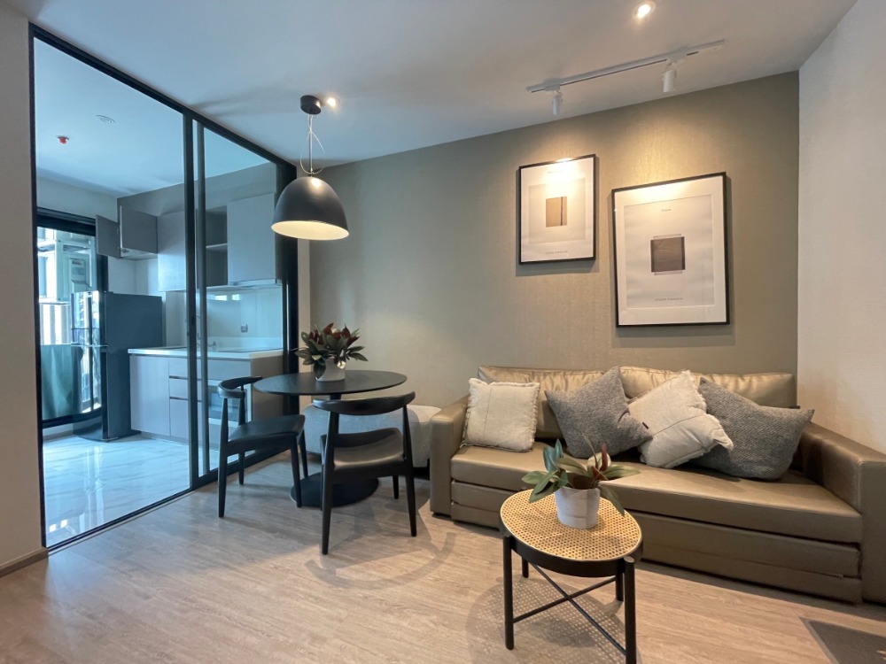 For RentCondoSukhumvit, Asoke, Thonglor : For rent ℝℍ𝕐𝕋ℍ𝕄 𝔼𝕜𝕜𝕒𝕞𝕒𝕚 1 bedroom 𝟑𝟓 sq m. 𝟑𝟓K.