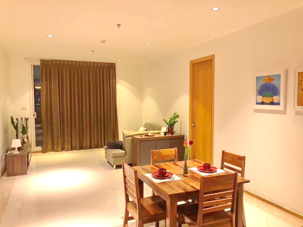 ให้เช่าคอนโดสาทร นราธิวาส : 4413😊 For RENT ให้เช่า 2 ห้องนอน🚄BTS ช่องนนทรี🏢ดิ เอ็มไพร์ เพลส สาทร The Empire Place Sathorn🔔พื้นที่:29.00ตร.ม.💲เช่า:52,000฿📞O99-5919653,065-9423251✅LineID:@sureresidence