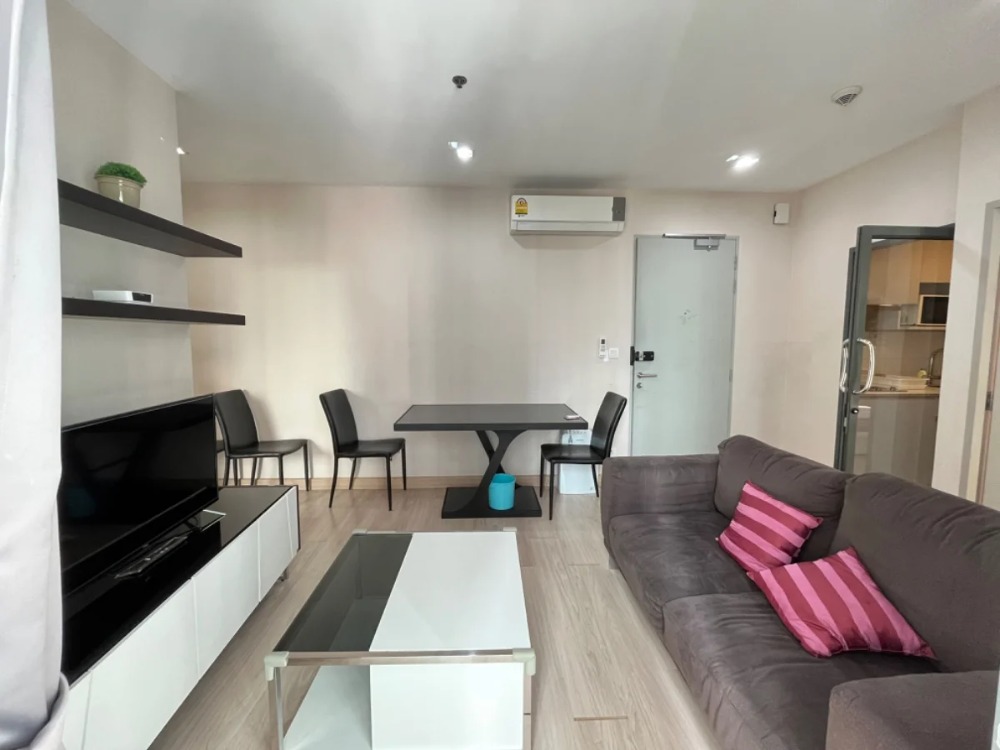 ให้เช่าคอนโดราชเทวี พญาไท : Ideo Mobi Phayathai 43 sq.m. Sell & Rent Please add Line ID agentbank1 O8415O5483