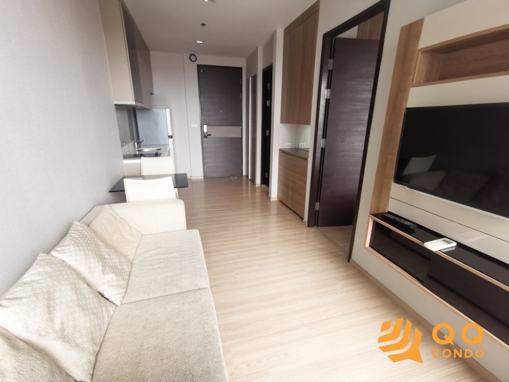 For RentCondoSathorn, Narathiwat : For rent Rhythm Sathorn - 1 Bed, size 35 sq.m., High Floor, fully furnished.