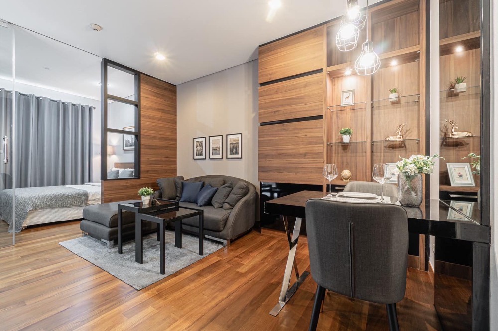 ให้เช่าคอนโดสุขุมวิท อโศก ทองหล่อ : 👑 Ivy Thonglor 👑 Nice decorated , Fully furnished and electrical appliances , Ready to move in