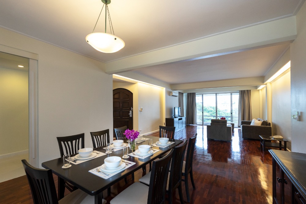 ให้เช่าคอนโดนานา : Apartment 3 Bedrooms 3 Bathrooms