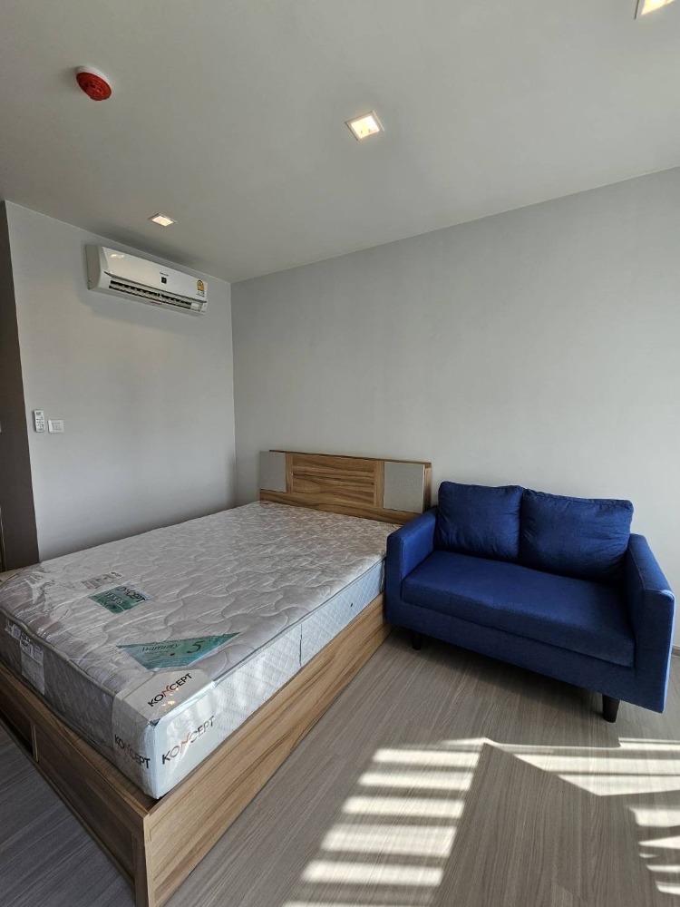 For RentCondoThaphra, Talat Phlu, Wutthakat : For Rent Life Sathorn Seirra Condominium 50 km from BTS Talad Phlu
