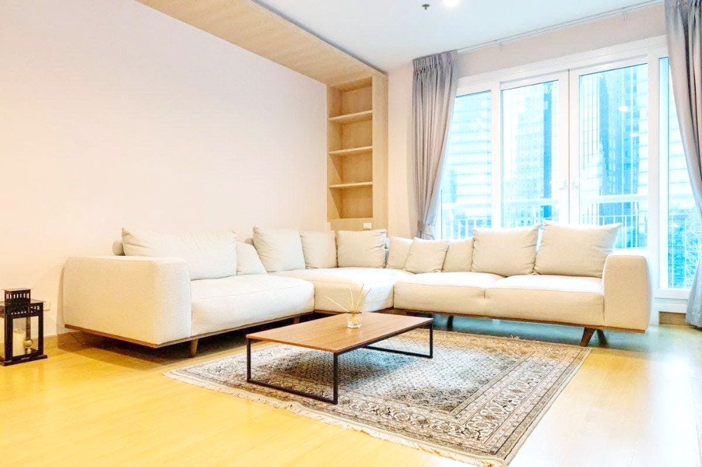 ให้เช่าคอนโดสุขุมวิท อโศก ทองหล่อ : 6710😊 For RENT ให้เช่า 3 ห้องนอน🚄ใกล้ BTS อโศก🏢ซิตี้ สมาร์ท สุขุมวิท 18 Citi Smart Sukhumvit 18🔔พื้นที่:114.36ตร.ม.💲เช่า:65,000฿📞O99-5919653,065-9423251✅LineID:@sureresidence