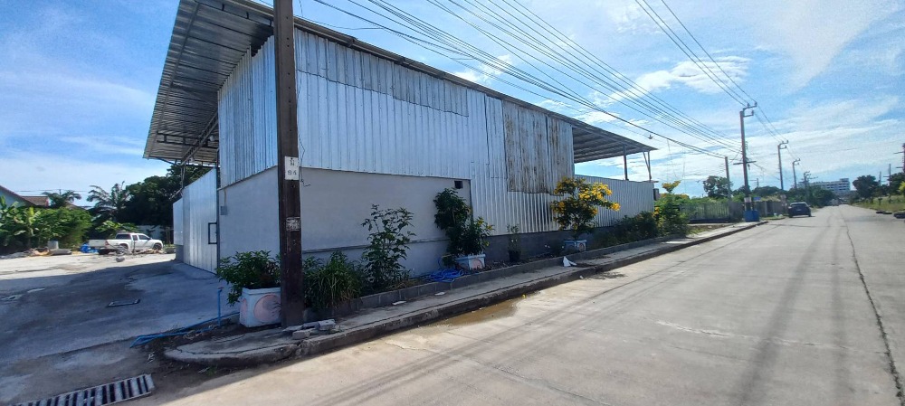 For RentWarehouseNawamin, Ramindra : Warehouse for rent Fashion Island, Ramintra, size 300 sq m.