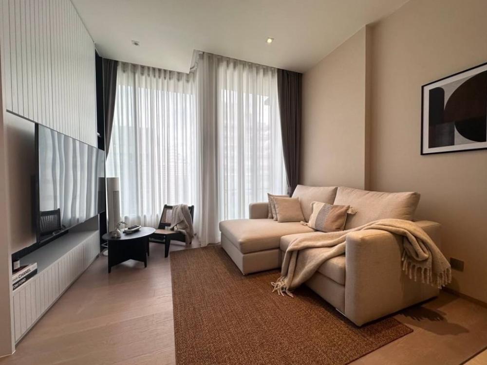 ให้เช่าคอนโดสุขุมวิท อโศก ทองหล่อ : ให้เช่า The Esse Asoke 1 bed ห้องใหม่ตกแต่งสไตล์โมเดิร์น ชั้นสูง วิวเริส ไม่เคยมีใครเข้าอยู่