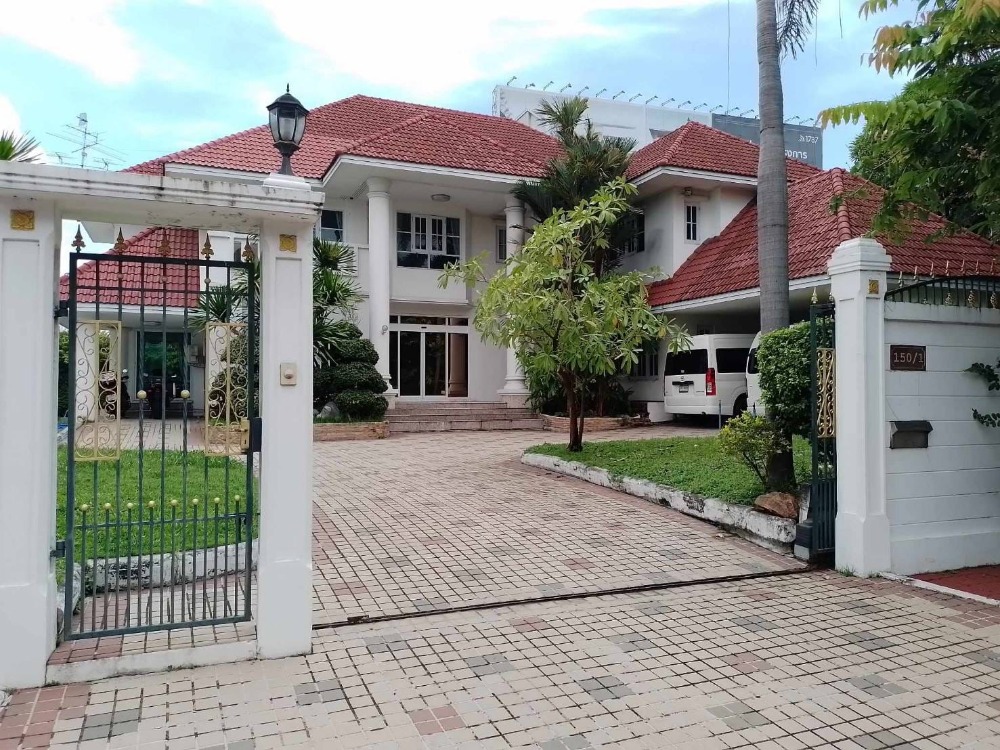 ขายบ้านสมุทรปราการ สำโรง : Lakeside Villa 2 เลคไซด์ วิลล่า2