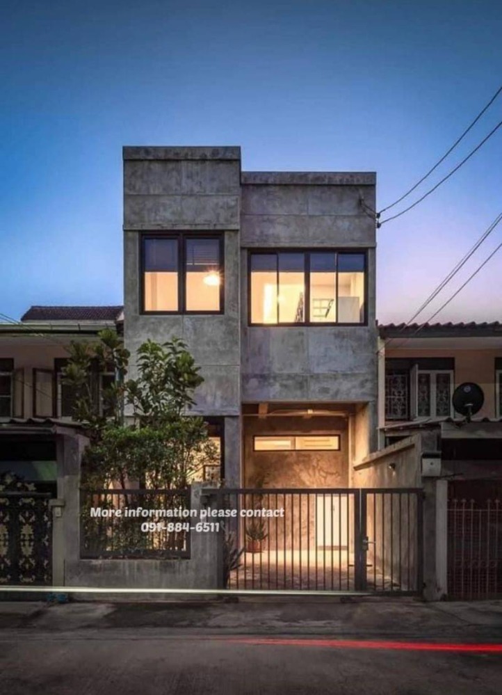 ให้เช่าบ้านพระราม 9 เพชรบุรีตัดใหม่ RCA : Townhome for rent in Rama 9 ( Soi Soonvijai )Pet friendly