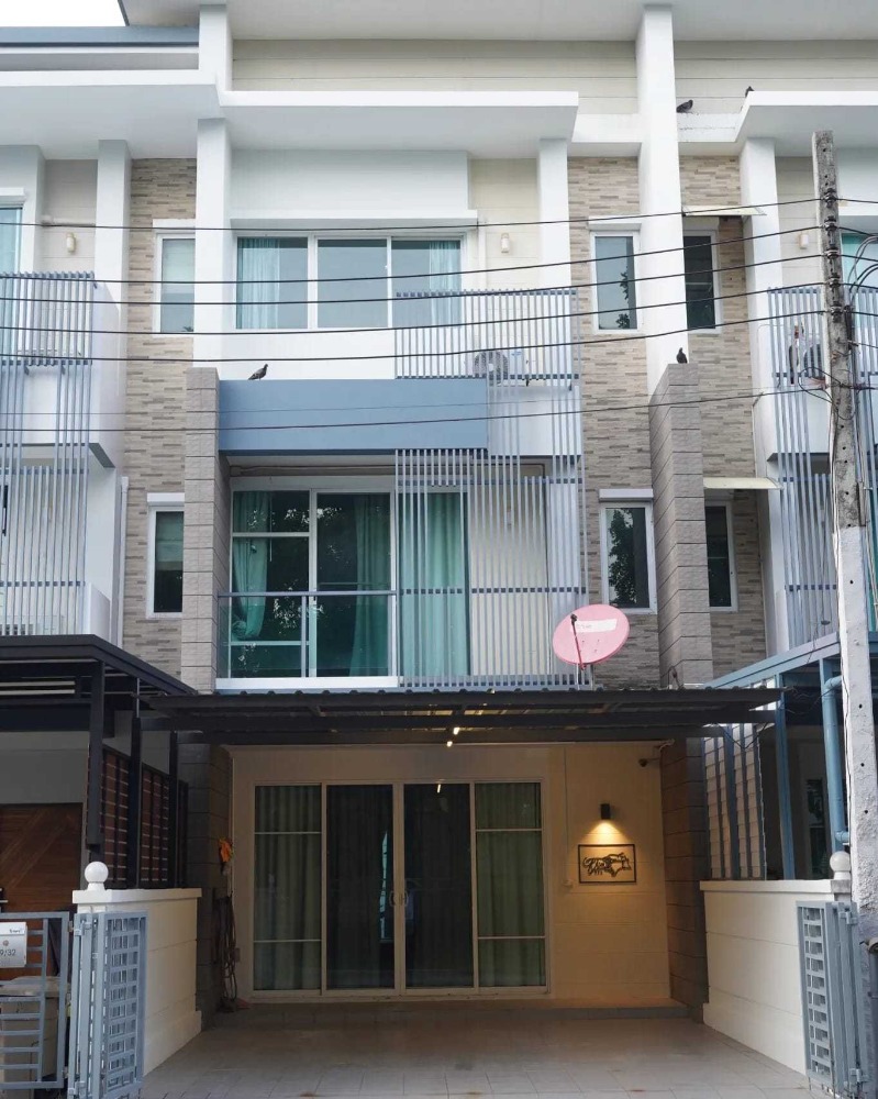 For RentTownhomeLadprao101, Happy Land, The Mall Bang Kapi : For rent Townplus