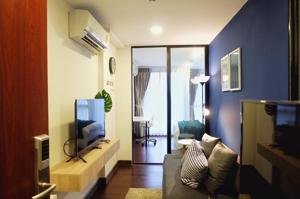 For RentCondoWongwianyai, Charoennakor : Condo for rent Bangkok Feliz Sathorn-Taksin size 30 sq m. *BTS Krung Thon Buri*