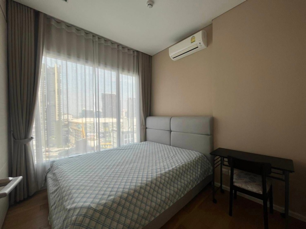 For RentCondoLadprao, Central Ladprao : Condo for rent, The Saint Residences, Building C, 17th floor, near Central Ladprao, open city view, size 30.00 sq m.