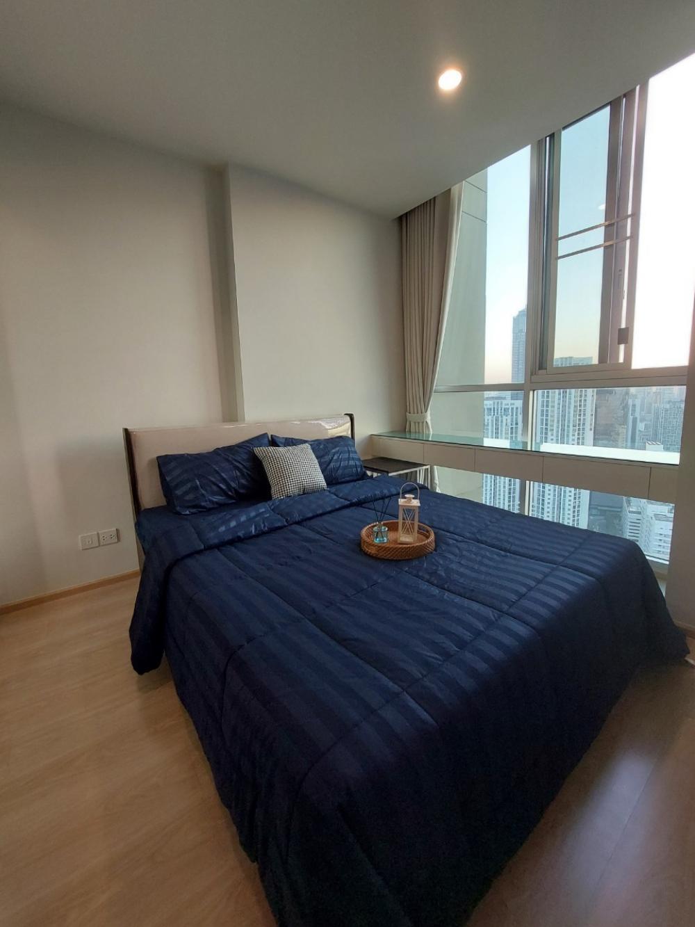 ให้เช่าคอนโดรัชดา ห้วยขวาง : ✅️พร้อมย้ายเข้า Noble Revolve Ratchada 2 ชั้นสูง🏘