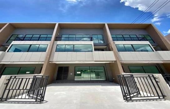 For RentTownhomeSeri Thai, Ramkhamhaeng Nida : For rent, Serithai City Center Village 52