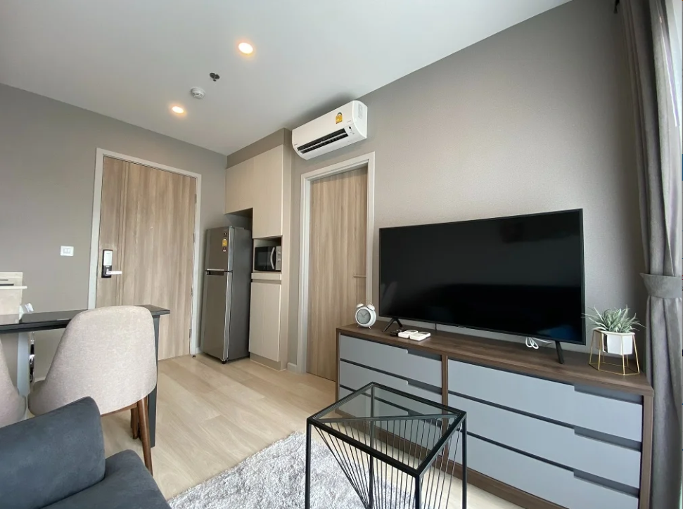For RentCondoSathorn, Narathiwat : KnightsBridge Prime Sathon 31 sq.m. Eng 中 日 Please add LINE ID @806qphgn o8415o5483