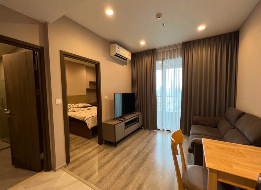 For RentCondoRama9, Petchburi, RCA : For rent at Ideo Mobi Asoke Negotiable at @m9898 (with @ too)