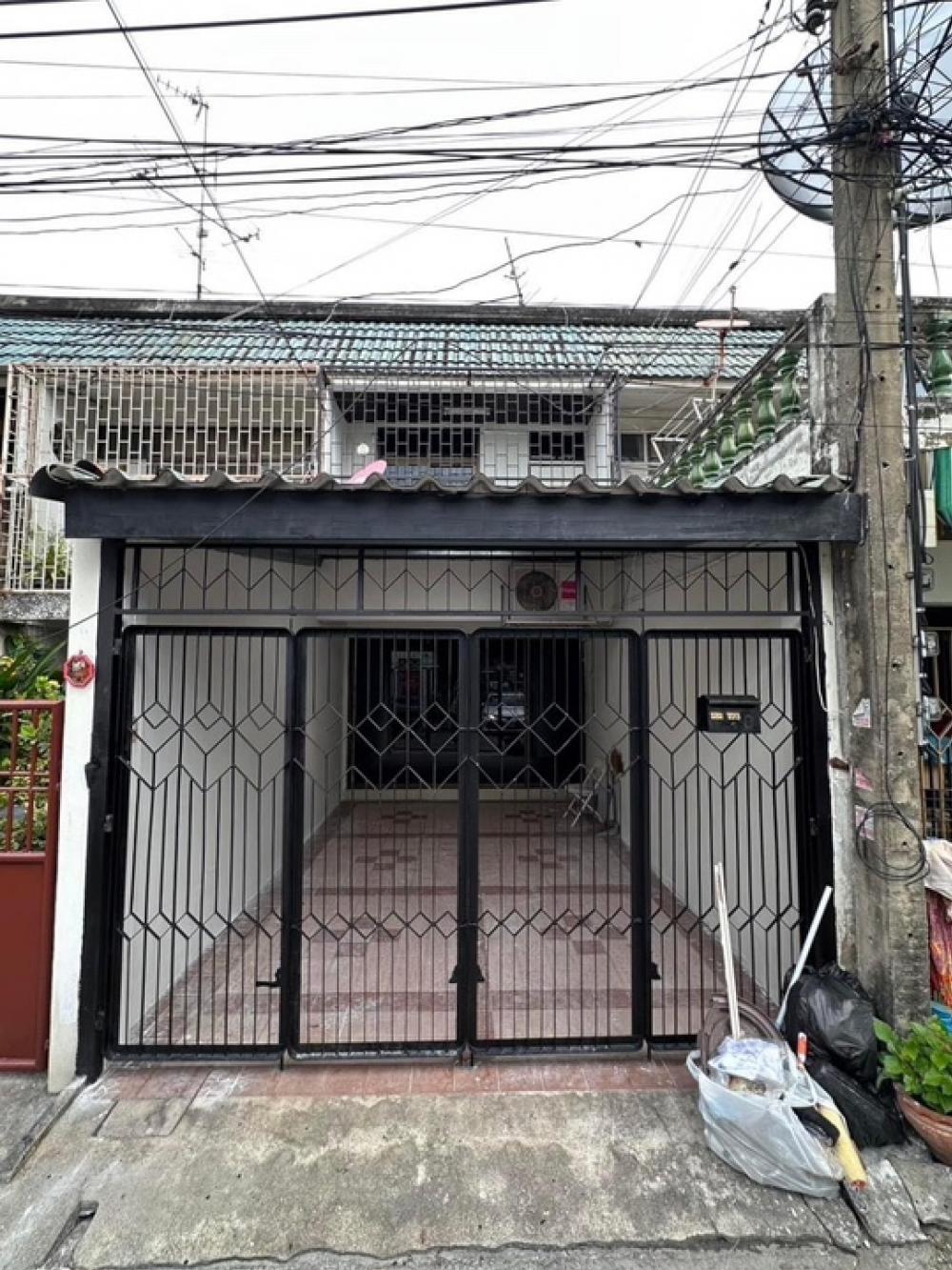 ให้เช่าบ้านรัชดา ห้วยขวาง : 🏡ให้เช่าบ้าน 2 ชั้น ใกล้ MRT พระราม9 (รัชดาซอย3)3 ห้องนอน 1 ห้องน้ำ พร้อมอยู่✨