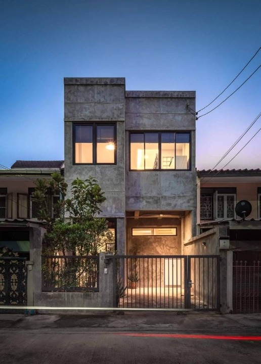 For RentTownhomeRama9, Petchburi, RCA : Townhome for rent near Central Rama 9, only 9 minutes.