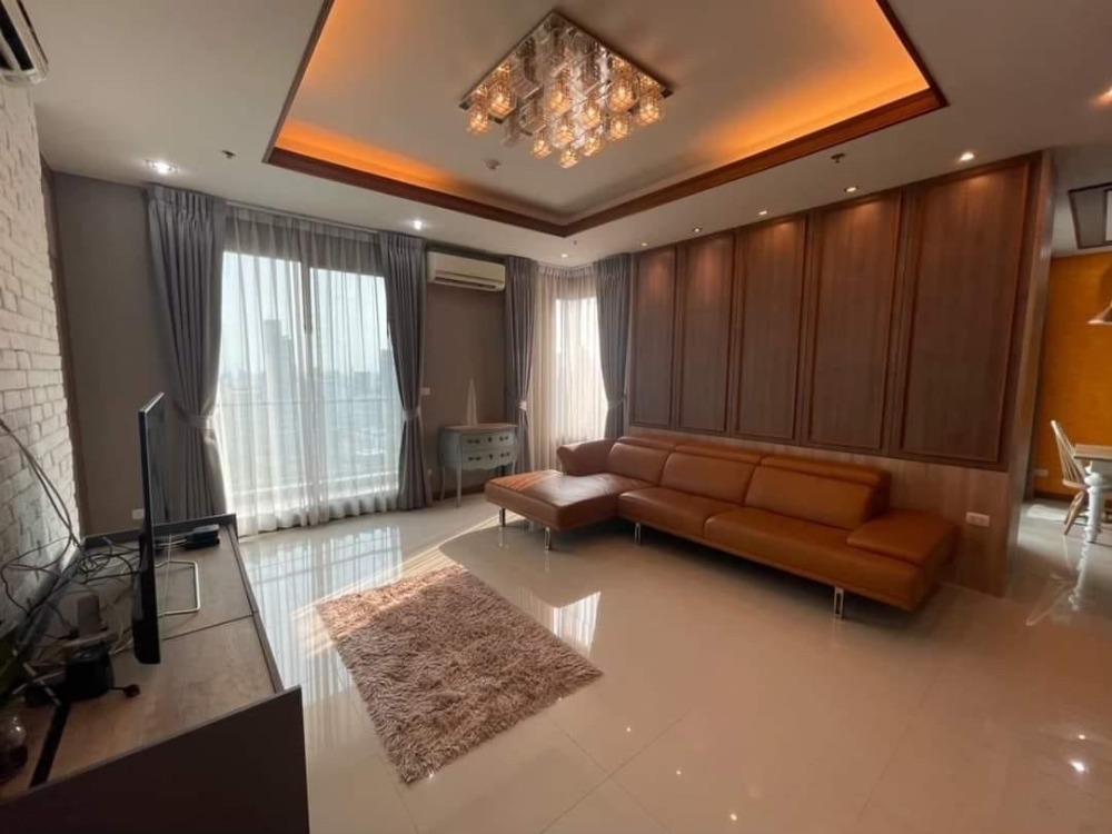 ให้เช่าคอนโดพระราม 9 เพชรบุรีตัดใหม่ RCA : คอนโดหรูให้เช่า Villa Asoke แต่งสวย มีห้องเมด walk-in closet พร้อมเข้าอยูุ่