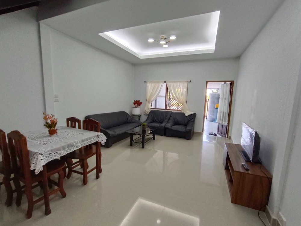 For RentTownhomeNawamin, Ramindra : New townhouse for rent Chalerm Sukniwet Village 9, Soi Ramintra 14, near pink line station  only 400 meters.