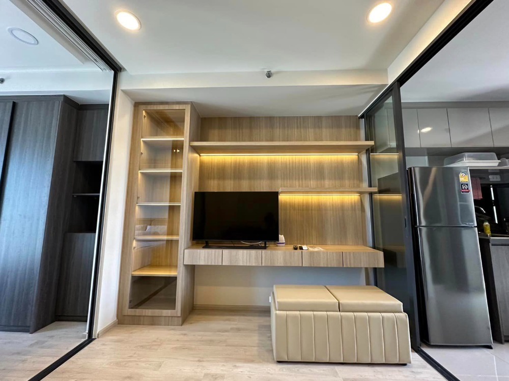For RentCondoRatchadapisek, Huaikwang, Suttisan : Ideo Ratchada Sutthisan - room for rent, good view, near MRT Sutthisan