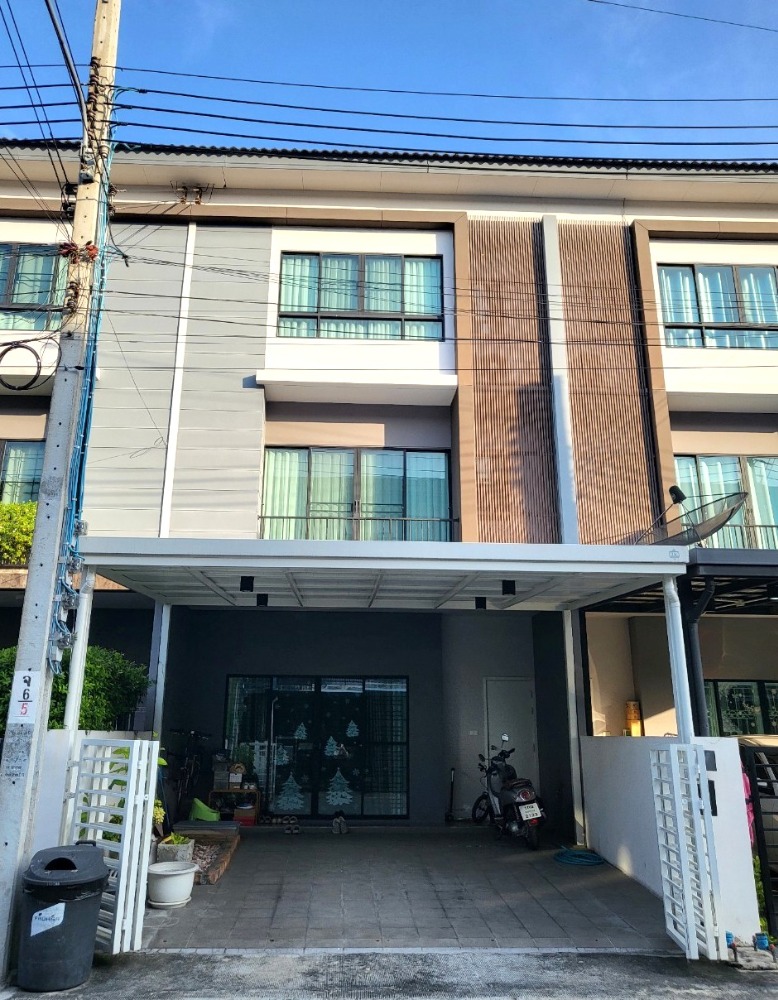 ขายทาวน์โฮมลาดพร้าว101 แฮปปี้แลนด์ : ขาย/ให้เช่าทาวน์โฮม 3 ชั้น The Connect Up3 ลาดพร้าว 126 พร้อมอยู่ เฟอร์ครบ